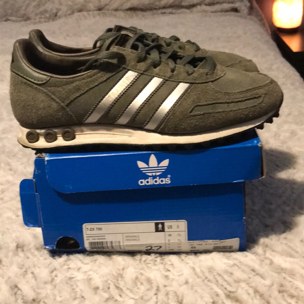 Men’s Adidas T-ZX 700 army green suede sneaker